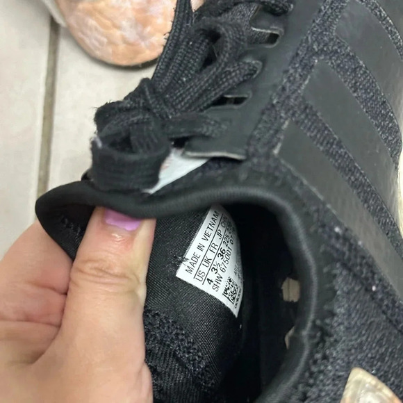 Adidas Black sneakers NMD R1 black size 4 - Picture 6 of 10